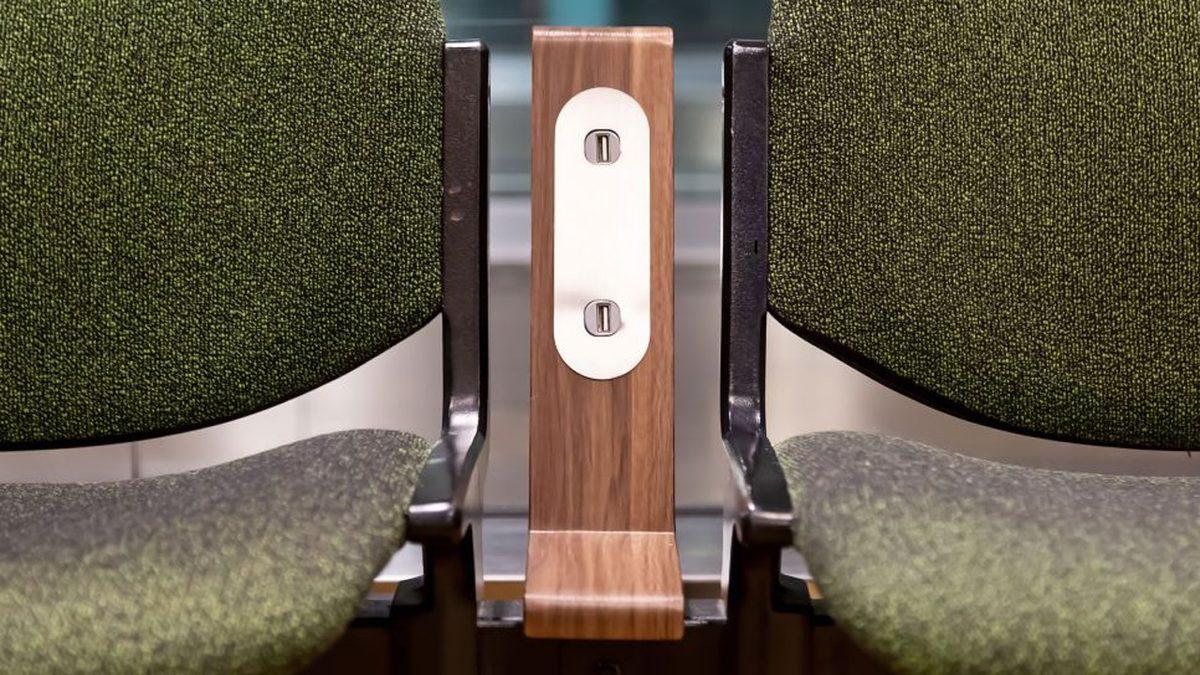 Farklı Şarj Kablosu Kullanmak Telefona Neden Zarar Verir?