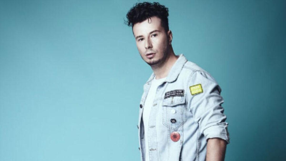 Emrah Karaduman, ‘Dipsiz Kuyum’ Adlı Şarkı Nedeniyle Apple’a Dava Açtı