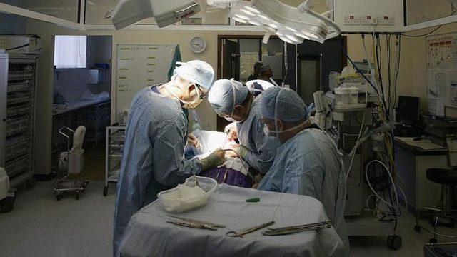 İnsandan İnsana Kafa Nakli İçin Tarih Verildi