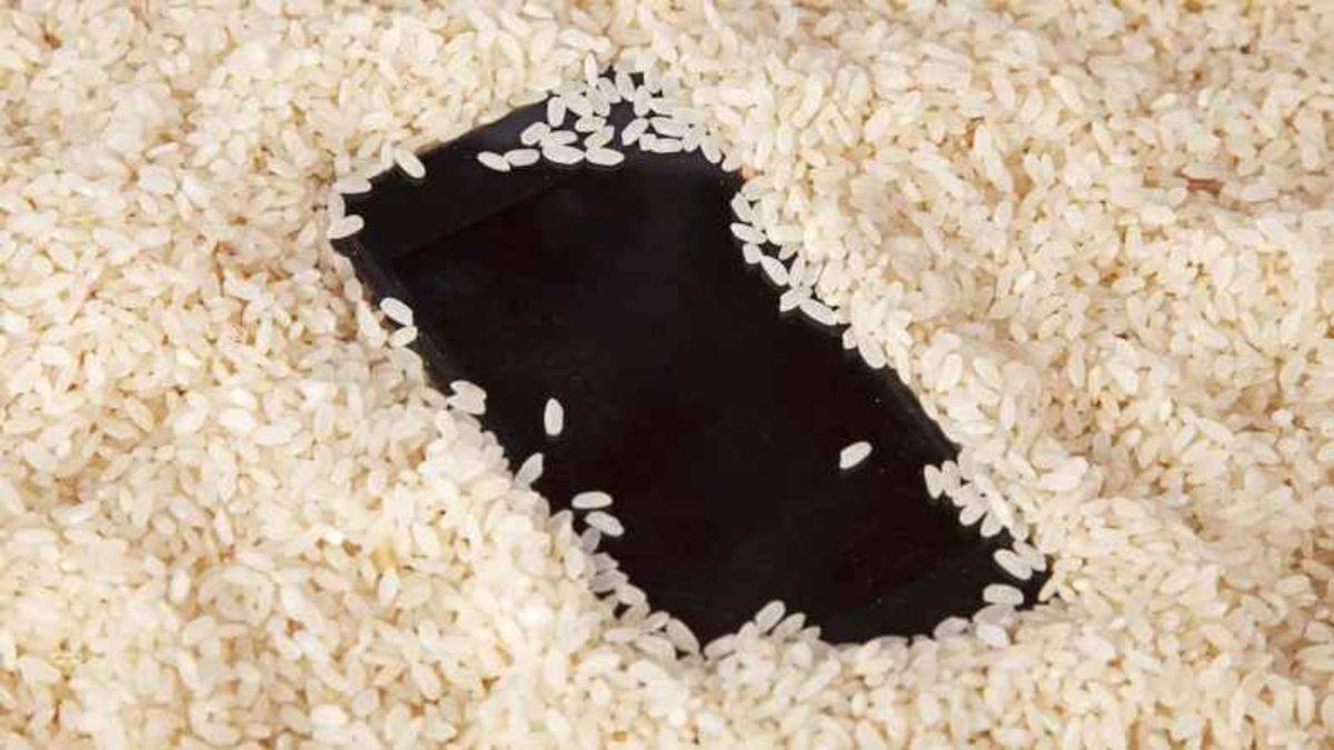 Islanan Telefon Nasıl Kurutulur?