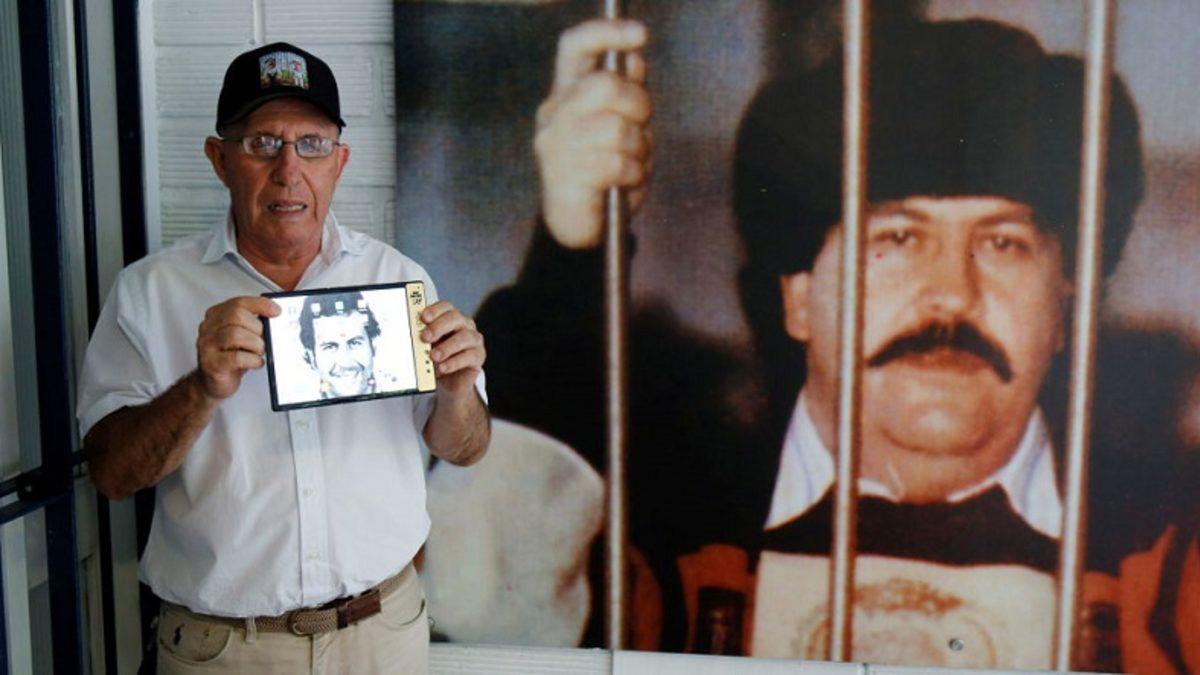 Kardeş Pablo Escobar’ın Ürettiği Katlanabilir Telefon Escobar Fold 1’den Yeni Görüntüler