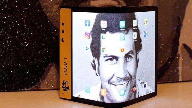 Kardeş Pablo Escobar’ın Ürettiği Katlanabilir Telefon Escobar Fold 1’den Yeni Görüntüler