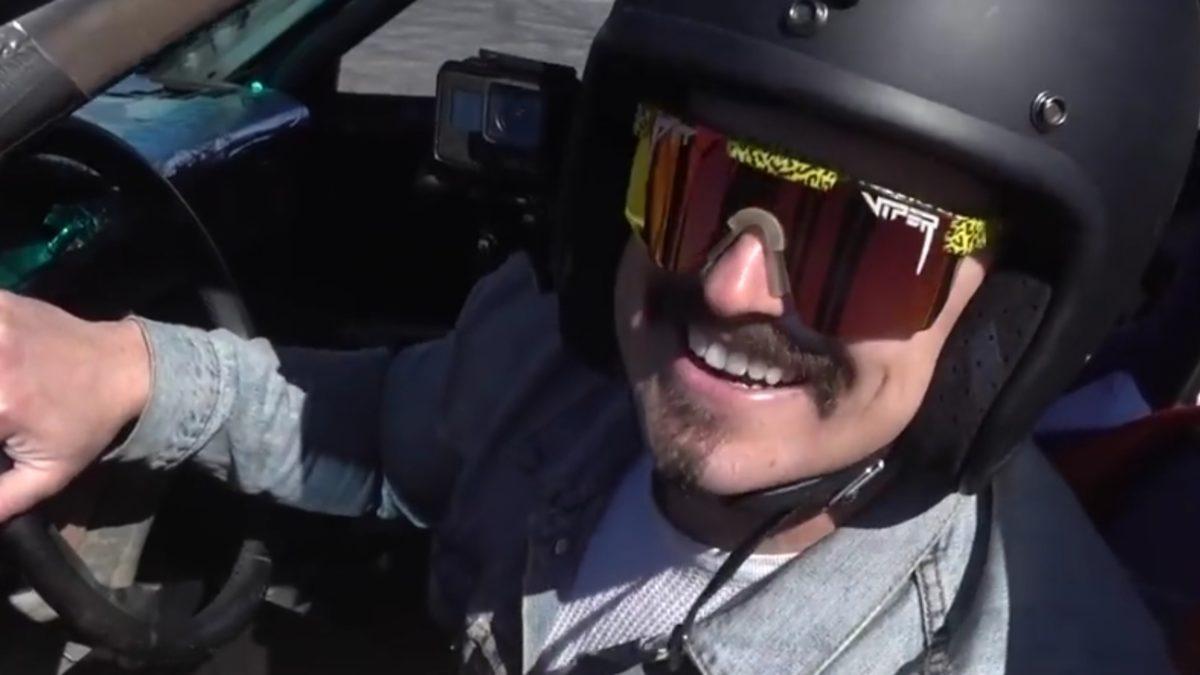 Otomobillerde Tahtadan Tekerlek Kullanılırsa Ne Olur? (Video)