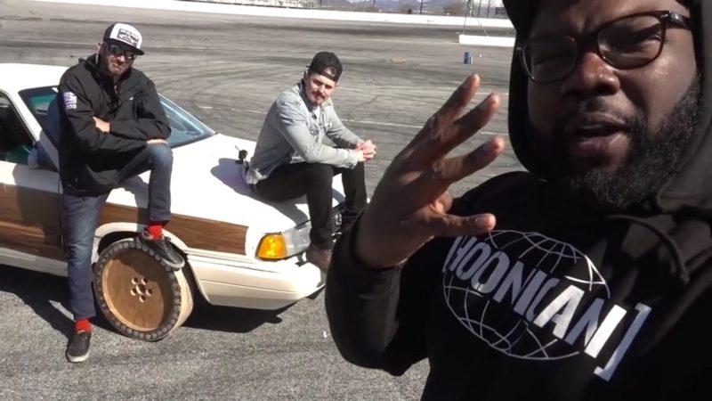 Otomobillerde Tahtadan Tekerlek Kullanılırsa Ne Olur? (Video)