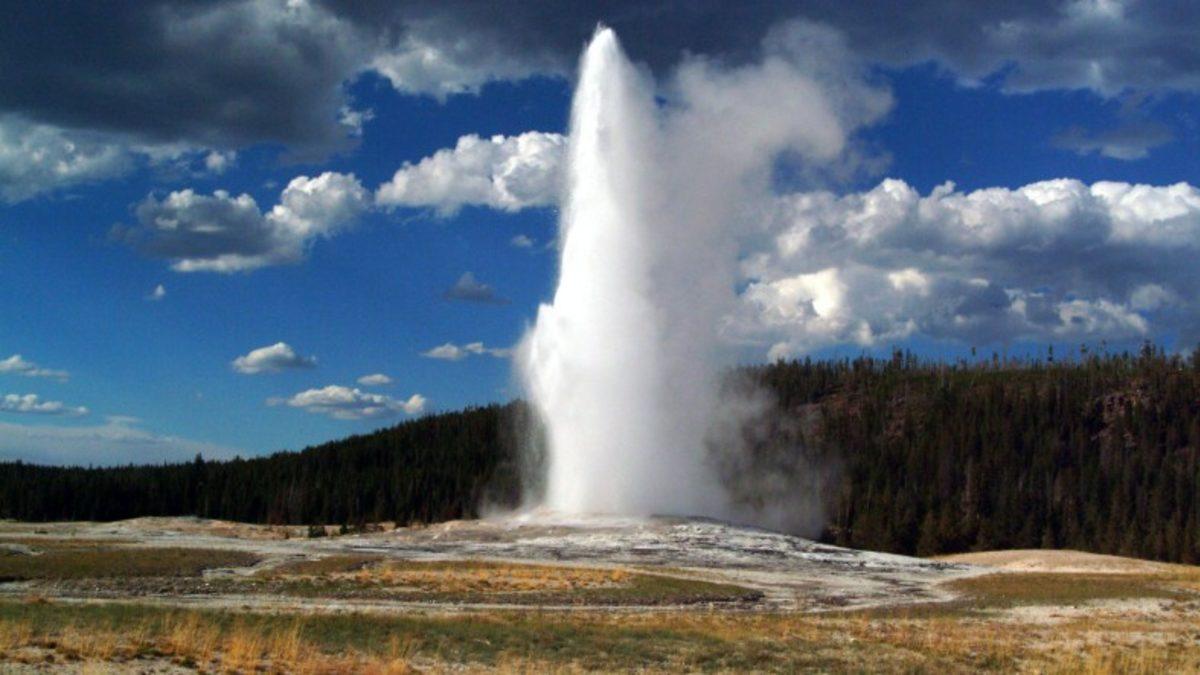 Yellowstone Ulusal Parkı’ndaki Gayzer Patlamaları, Bilim İnsanlarını Endişelendirdi