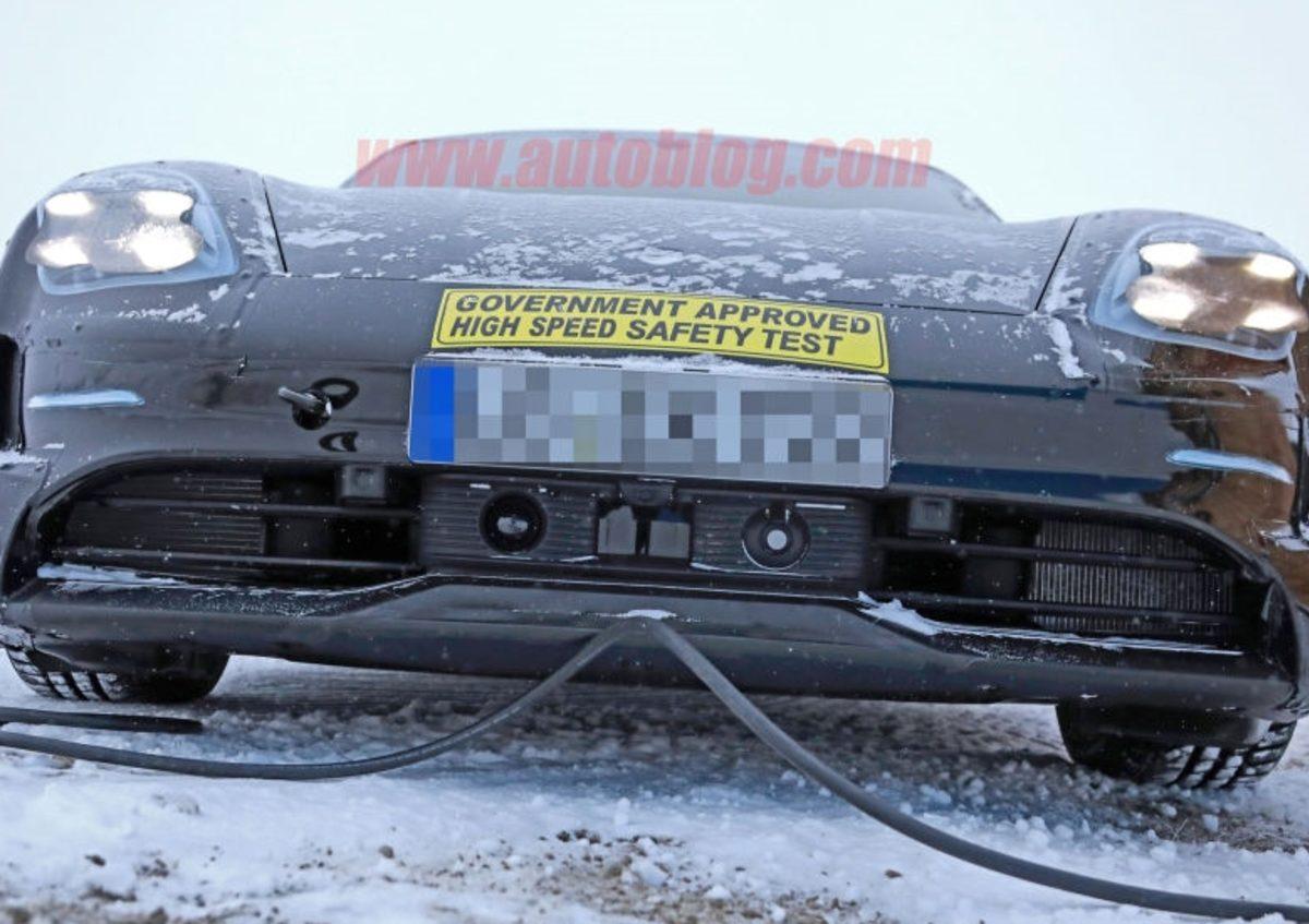 Porsche’nin Türkçe İsme Sahip Elektrikli Otomobili Taycan’a Ait Yeni Fotoğraflar Ortaya Çıktı