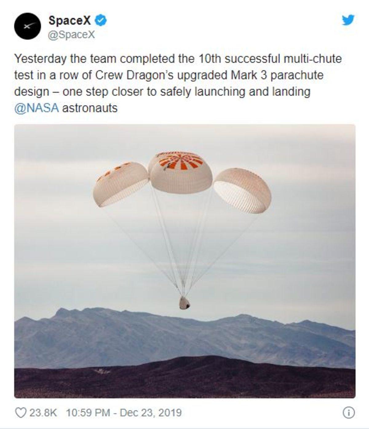 SpaceX’in Crew Dragon İçin Yaptığı Paraşüt Testi Başarıyla Sonuçlandı