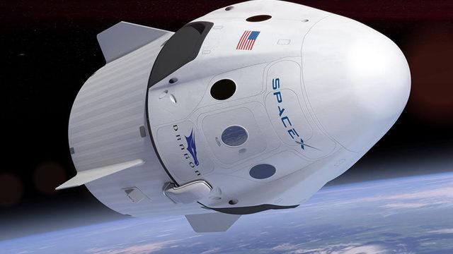 SpaceX’in Crew Dragon İçin Yaptığı Paraşüt Testi Başarıyla Sonuçlandı