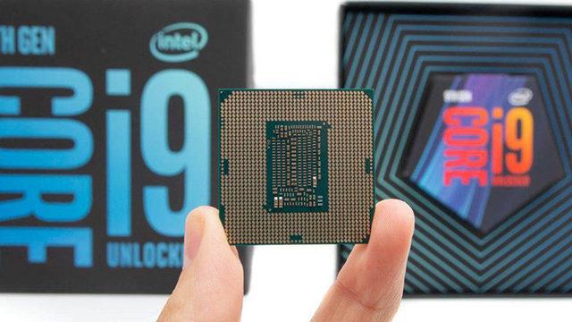 Intel’in 14 Çekirdekli İşlemcisi Açık Artırmayla Satıldı