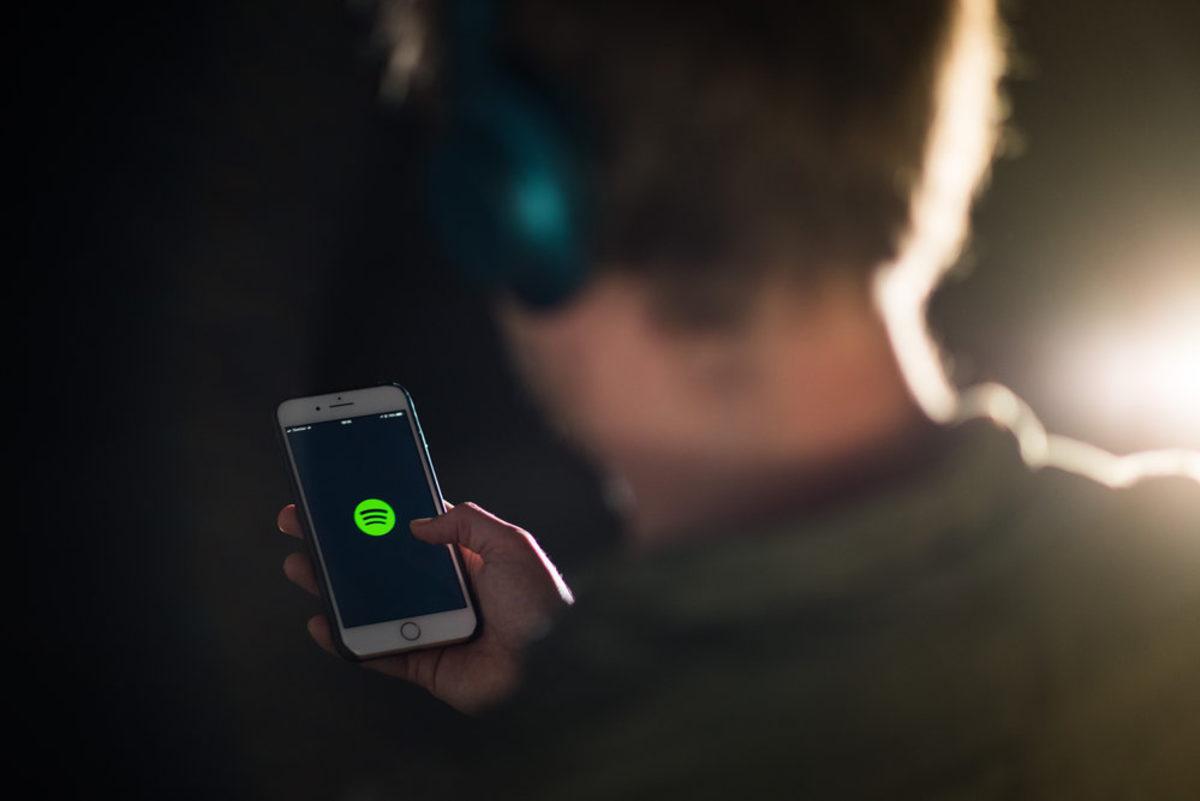 Spotify’ı Ücretsiz Sunan Hackerlar Apple’ı Ciddi Zarara Uğrattı