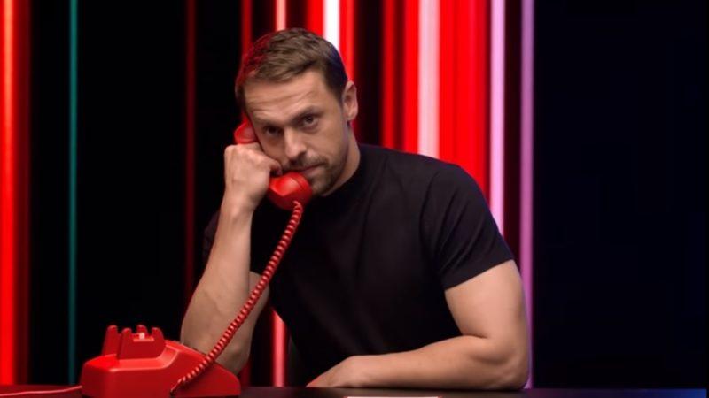 Netflix Dizisi Atiye’nin Oyuncuları, Rastgele Numara Arayarak Tanıtım Yaptı (Video)