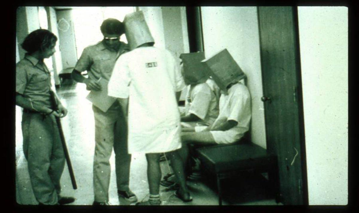 İnsanlar Neden Kötülük Yapar? (Stanford Hapishane Deneyi)