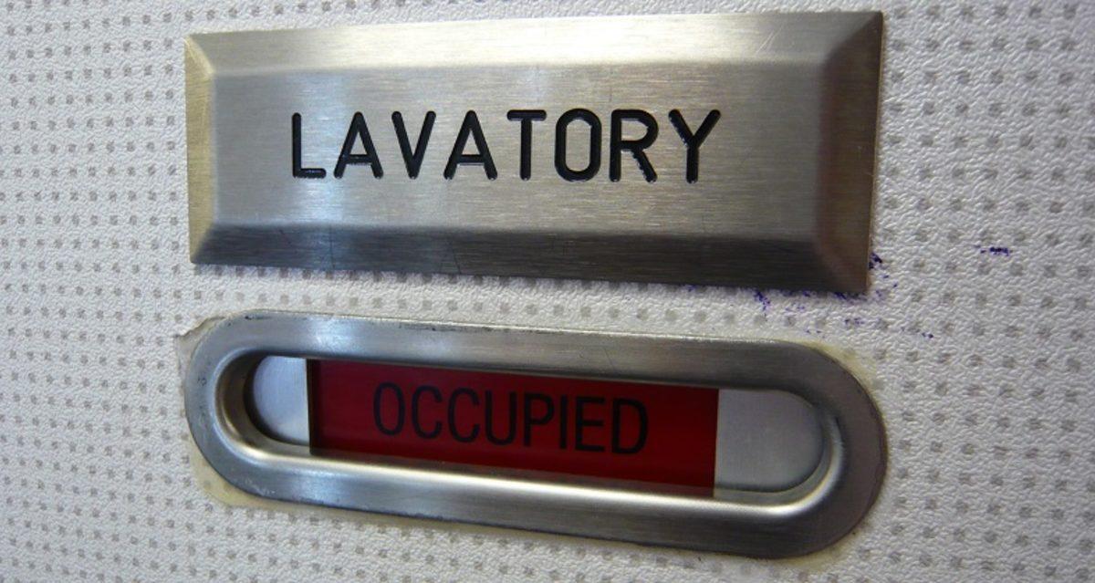 Yolcu Uçaklarında Muhtemelen Daha Önce Fark Etmediğiniz 8 Gizli Güvenlik Önlemi