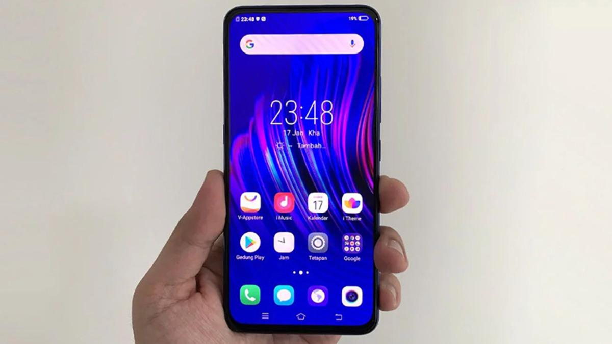 Vivo V15 Pro’nun Yeni Görselleri, Cihazın Tasarımını Her Açıdan Ortaya Koydu