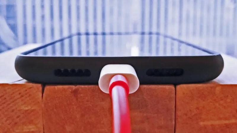 Akıllı Telefonlara Zarar Veren 5 Kötü Alışkanlık