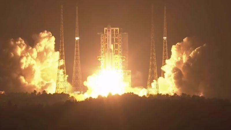 Çin, Sahip Olduğu En Güçlü Roketi Başarıyla Uzaya Gönderdi