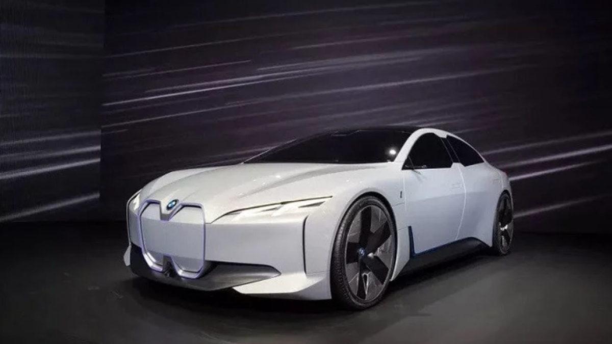 BMW i4, Tesla Model 3’ten Çok Daha İyi Menzile Sahip Olacak