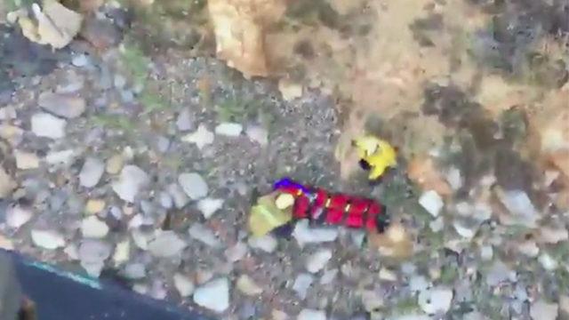 Bir Kadın, Telefonuna Bakarken 30 Metrelik Uçurumdan Düştü