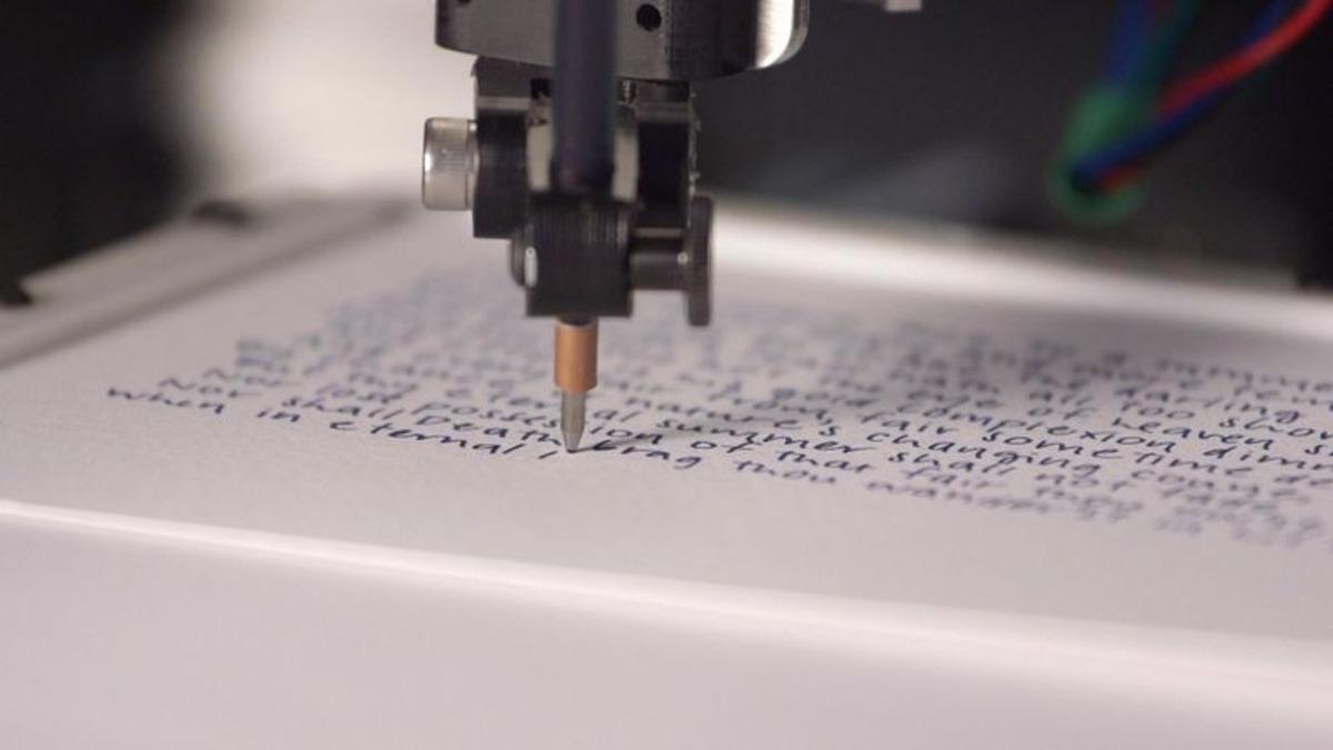 Çin’de Yeni Gündem: Ev Ödevi Yapan Robot