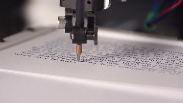 Çin’de Yeni Gündem: Ev Ödevi Yapan Robot