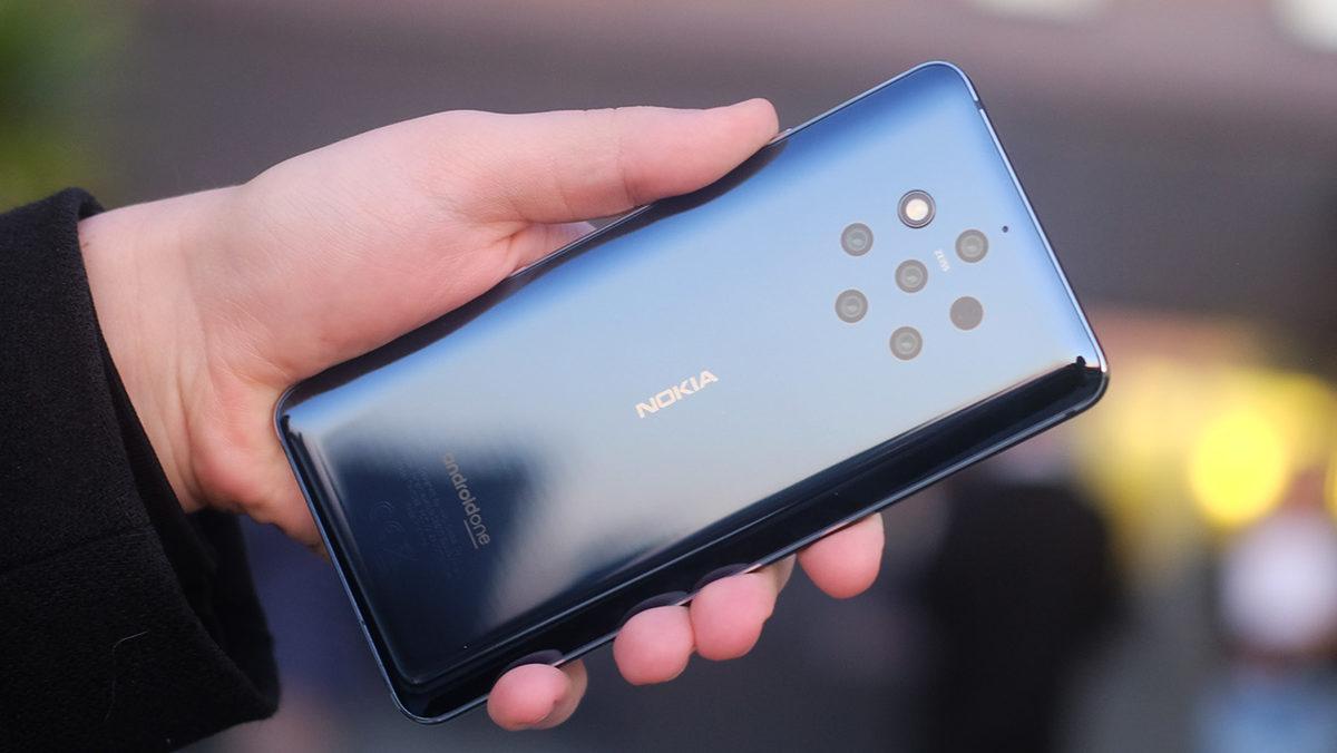 Nokia, Rakiplerinden Geri Kalmamak İçin Yeni Amiral Gemisinin Çıkışını Erteledi