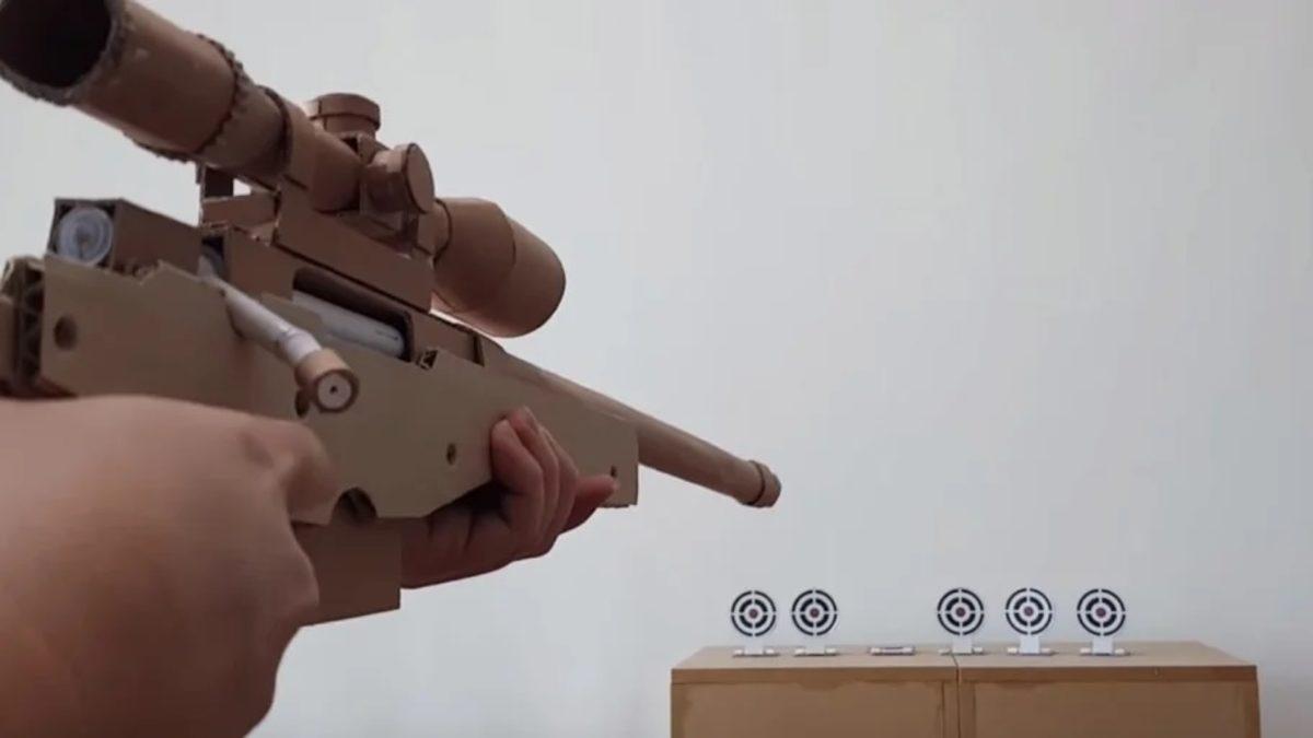 Bir YouTuber, PUBG’deki AWM’nin Karton Kullanarak Nasıl Yapılacağını Gösterdi