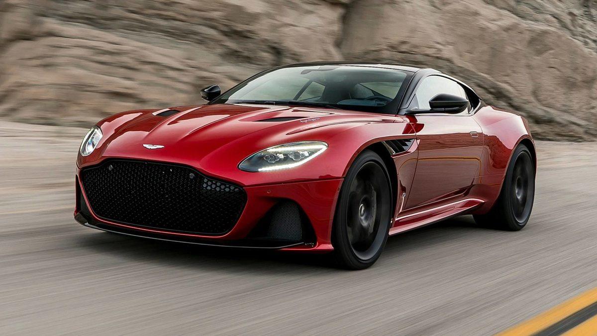 Aston Martin, Üç Kameralı Dikiz Aynasını CES’te Göstermeyi Planlıyor