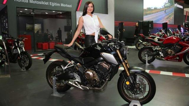 Honda, Motobike İstanbul’da 3 Yeni Motosikletini Sergiliyor