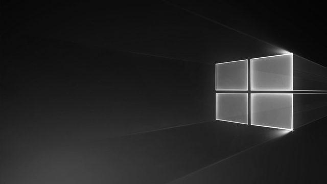 Windows 10 Kullanıcılarının İstediği Ancak Microsoft’un Sallamadığı Özellik; Otomatik Tema Geçişi