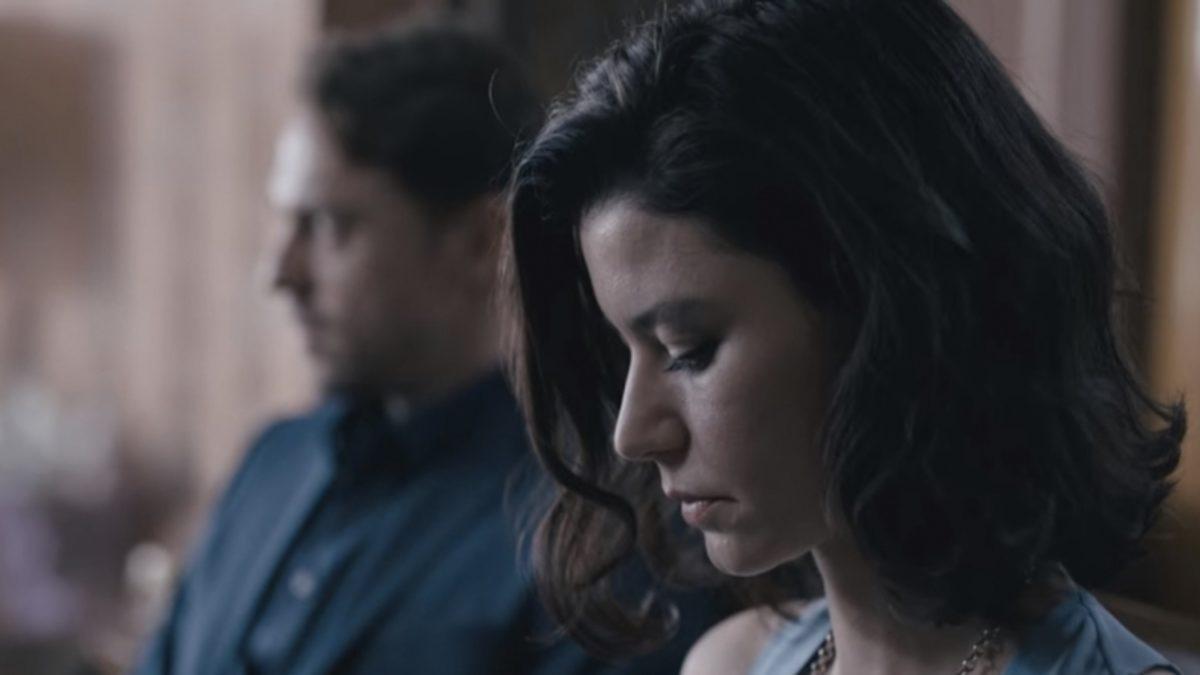 Netflix’in Türk Dizisi Atiye’nin Oyuncuları Bil Bakalım Oynuyor (Video)