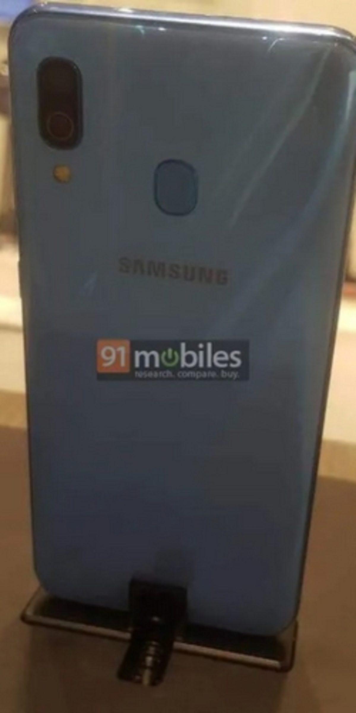 Infinity-U Ekranlı Samsung Galaxy A50 ve A30’dan Yeni Görüntüler Geldi