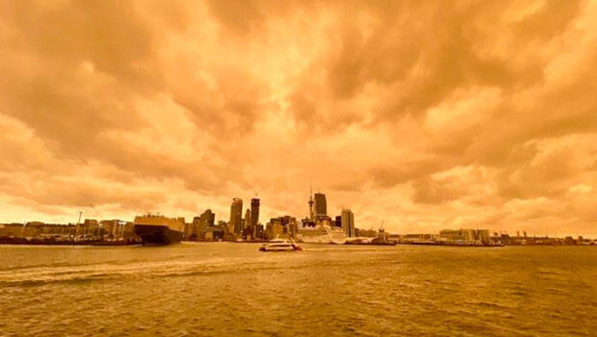 Avustralya’daki Yangın, Yeni Zelanda’da Gökyüzünün Rengini Değiştirdi