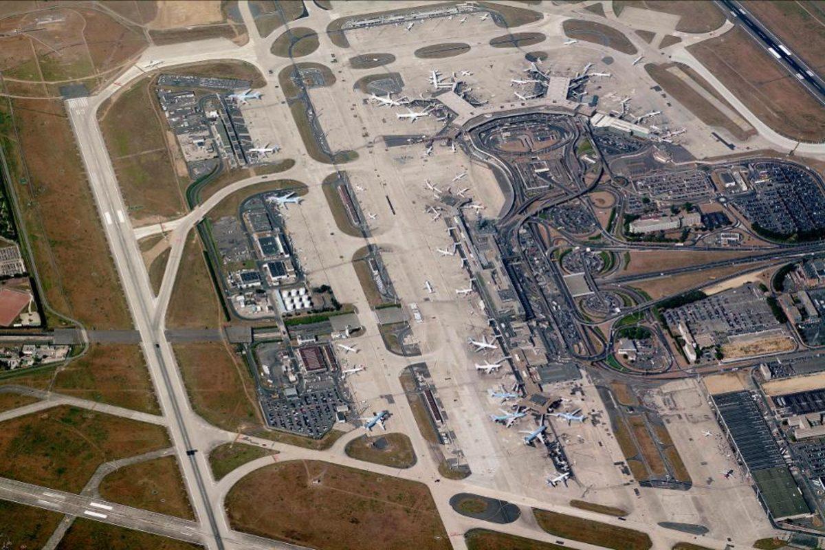 Ziyaretçilerin Tatillerini Burunlarından Getiren Dünyanın En Kötü 10 Havalimanı