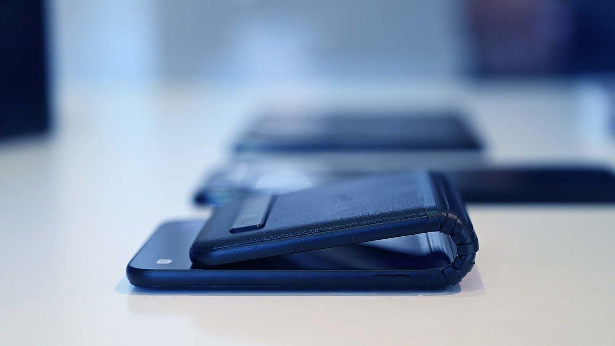 TCL, Katlanabilir Ekranlı Telefonlarını Mobil Dünya Kongresi’nde Sergiledi