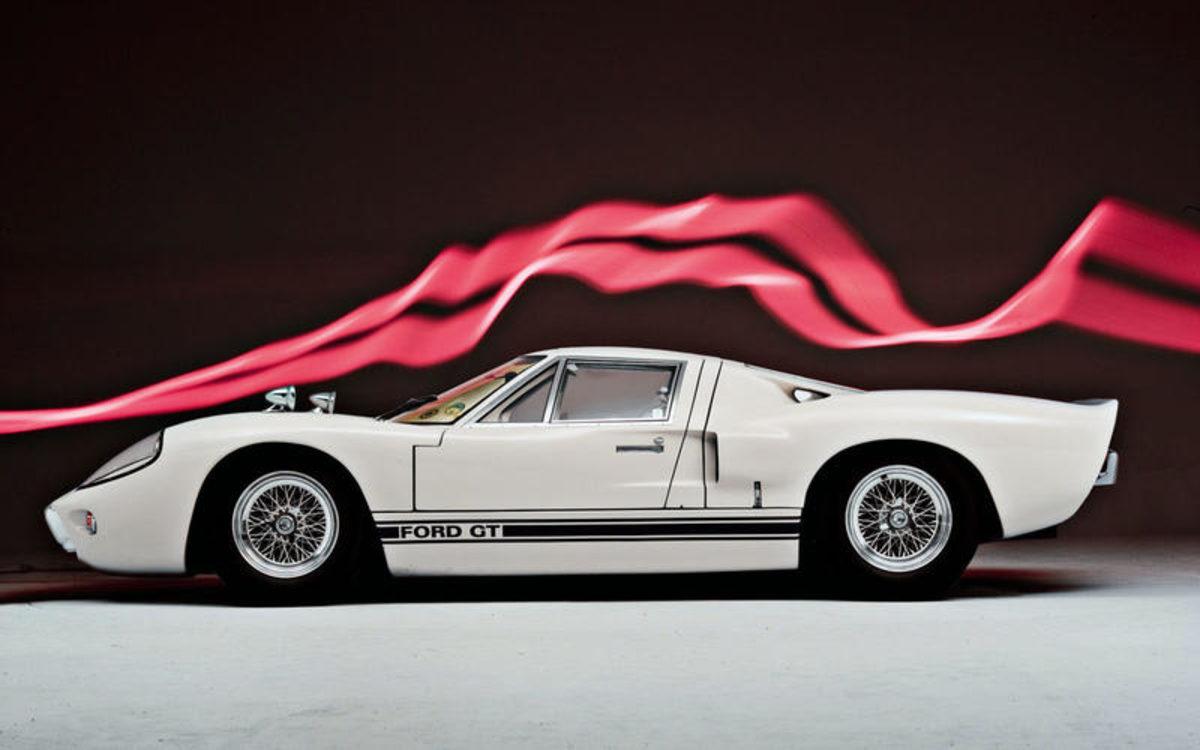 Tasarımıyla Baş Döndüren Tarihin En Güzel 15 Otomobili