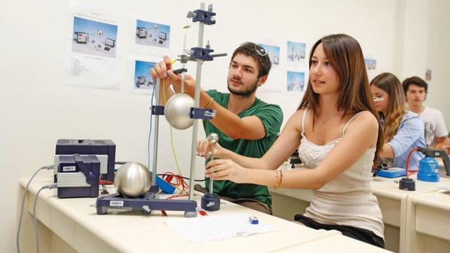 Eğitimde "Özel Sektör" Devri: 81 ilde 81 lise TOBB’a Devredildi