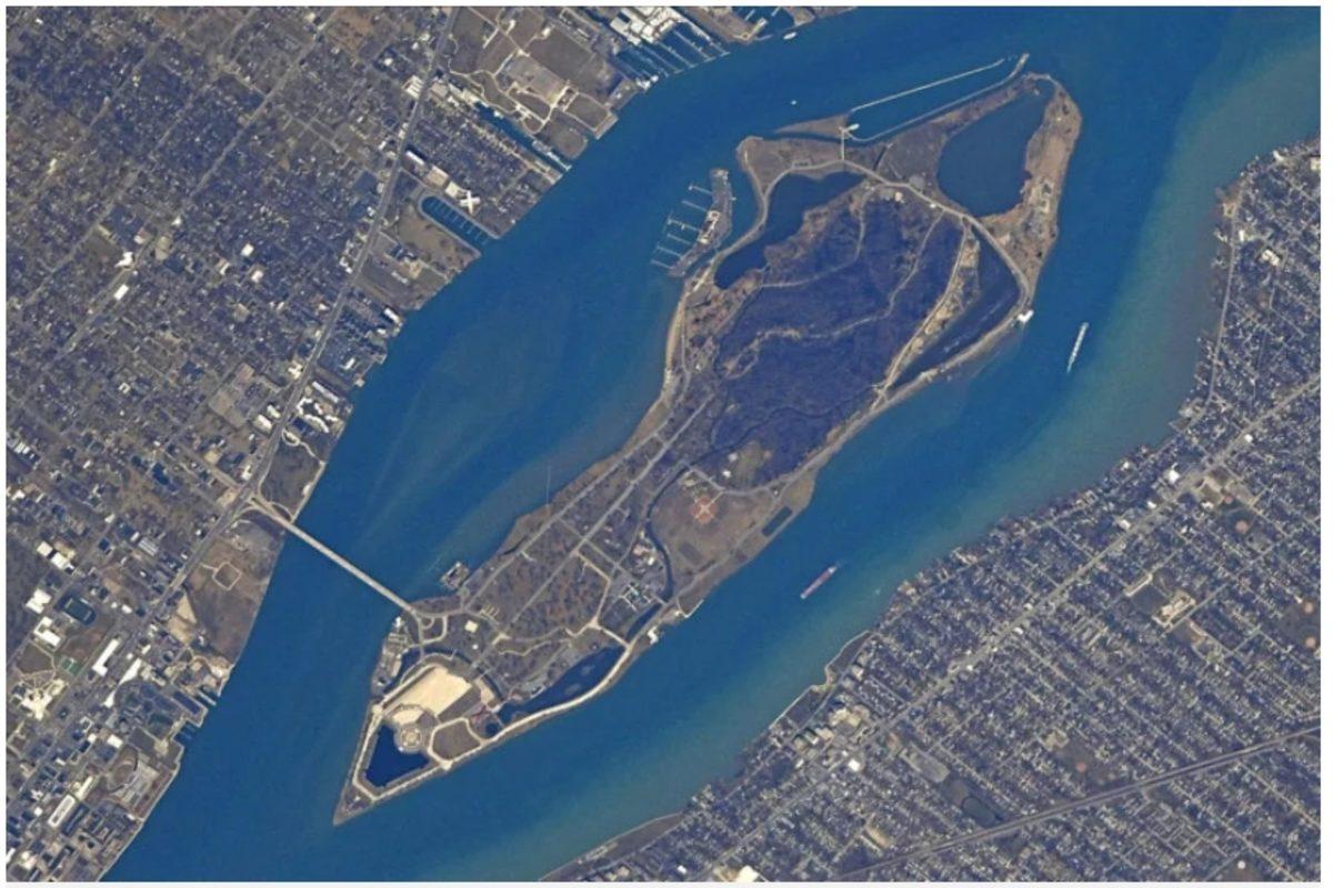 Uzaydan Dünya’daki Yarış Pistlerinin Fotoğrafını Çeken Araba Tutkunu Astronot