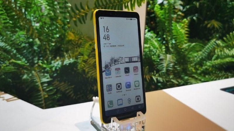 Hisense, Dünyanın İlk Renkli E-Ink Ekrana Sahip Akıllı Telefonunu Tanıttı