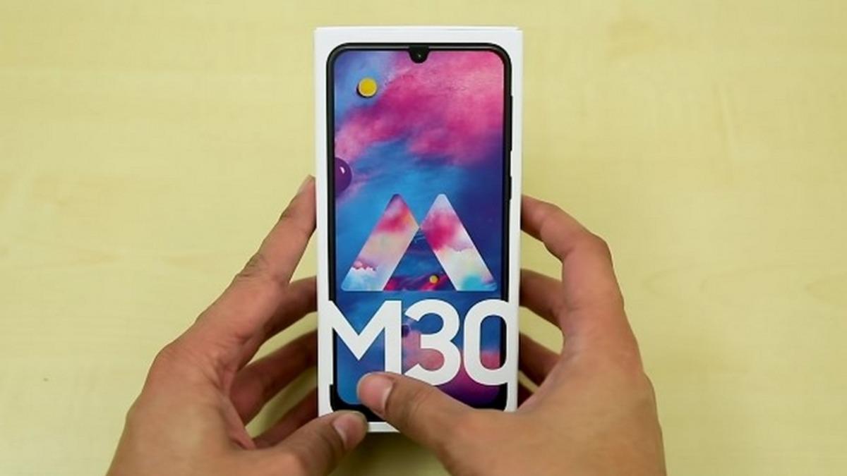 Samsung Galaxy Ailesinin Yeni Üyesi M30, Bugün Hindistan’da Tanıtıldı