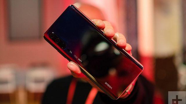 Huawei’nin 10x Zoom Teknolojisine Sahip Yeni Amiral Gemisi P30 Pro İlk Kez Görüntülendi