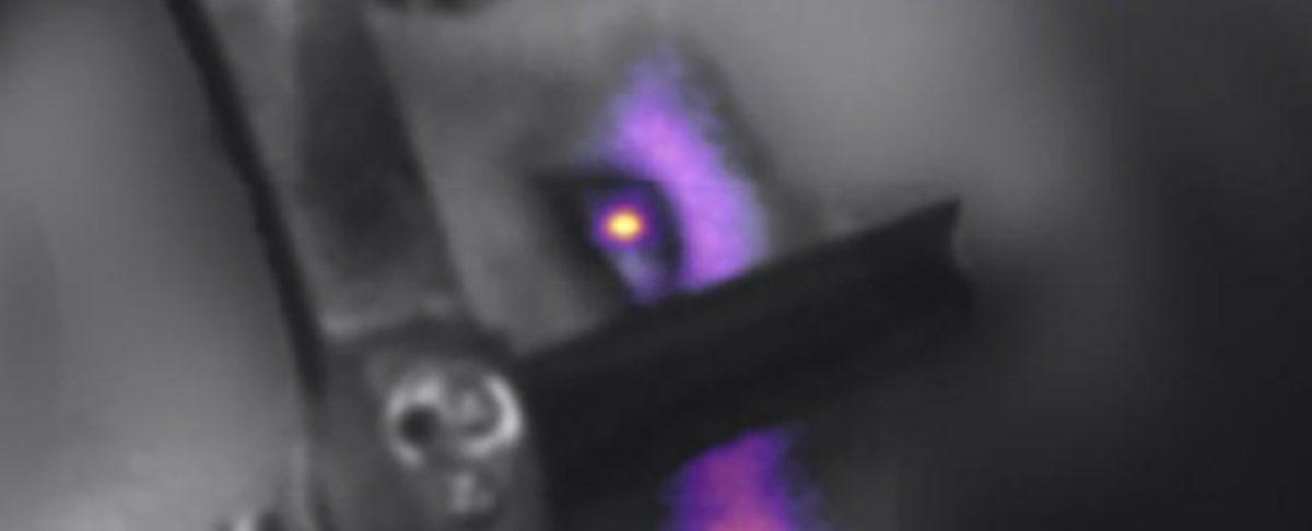 Radyasyon Tedavisi Sırasında Görülen Işık Parlamaları İlk Kez Kameraya Yakalandı