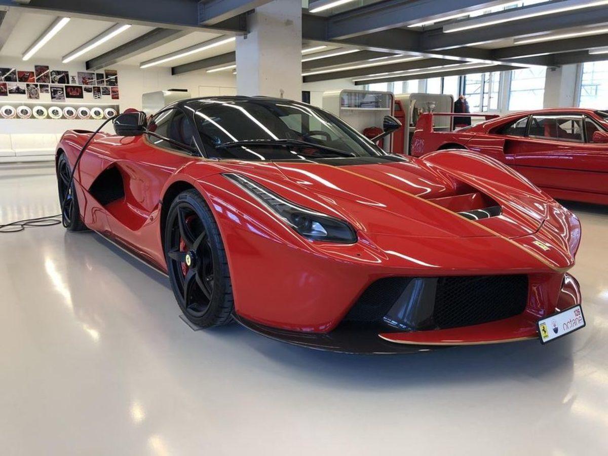 Yakın Zamanda Üretimi Durdurulan 20 Efsane Spor Otomobil