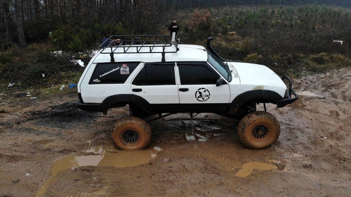 Bir Otomobil Tutkunu, Baba Yadigarı 96 Model Kartal’ı 4x4 Cipe Çevirdi