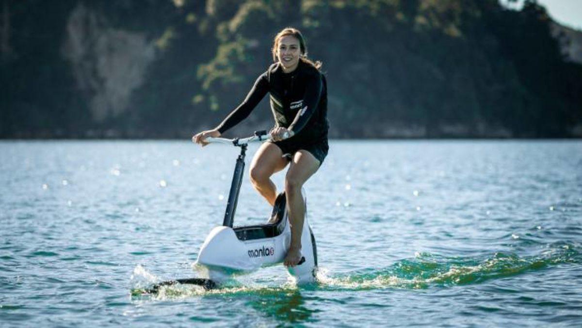 Tasarımıyla Normal Bisikletleri Andıran İlk Elektrikli Deniz Bisikleti: Manta5