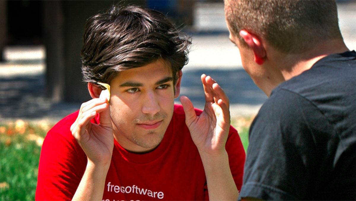 Adını Zuckerberg’den Daha İyi Bilmemiz Gereken Bir Dâhi: İnternetin Öz Oğlu Aaron Swartz