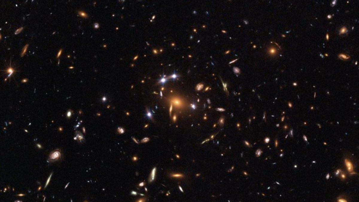 Bilim İnsanları, Karanlık Maddenin Sıcaklığını Ölçmenin Yolunu Buldu