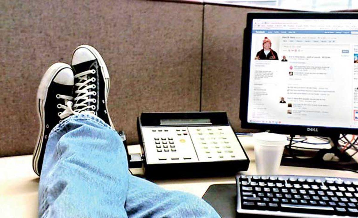 Patronların İşyerinde ’Sanal Kaytarma’ya İzin Vermesi Gerektiğini Gösteren Çalışma