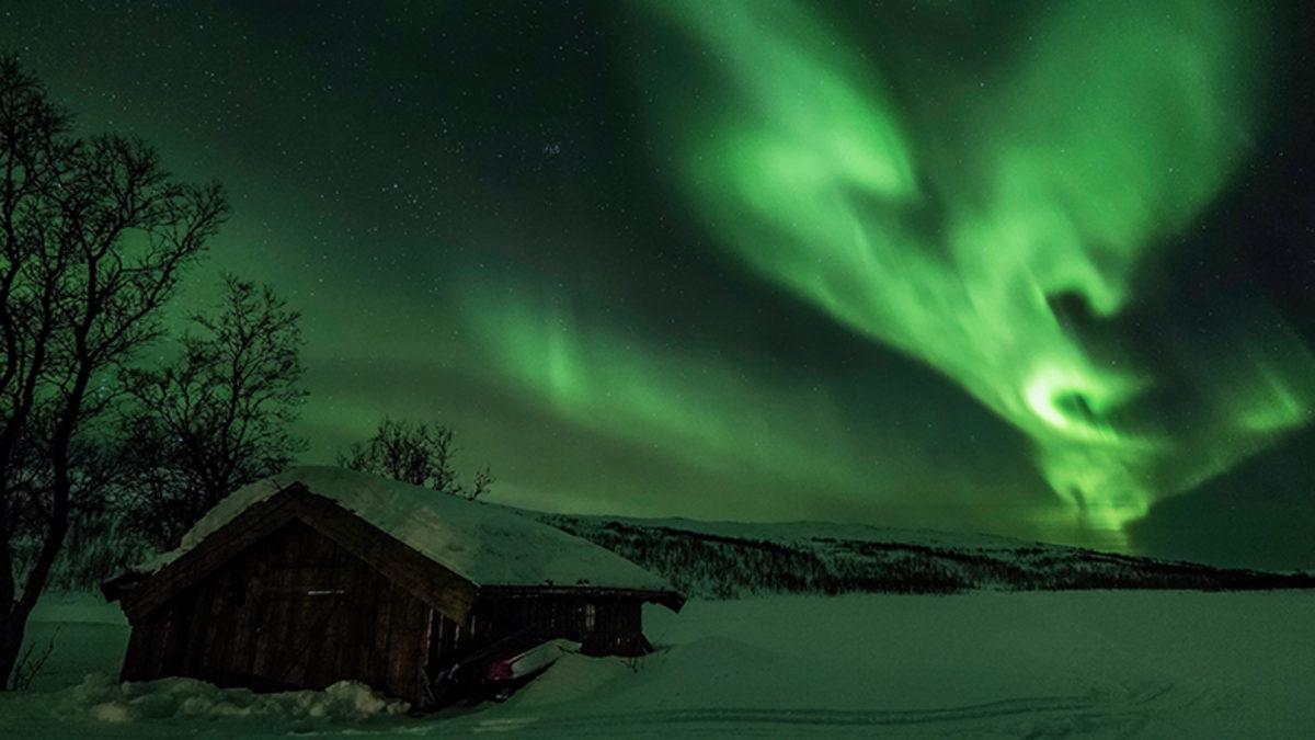 Kuzey Işıkları Olarak Bilinen ‘Aurora’ Nedir, Nasıl Oluşur?