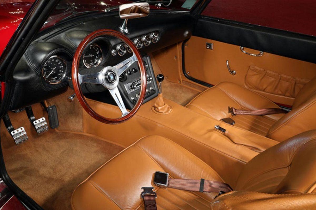 Bu Çakma Ferrari, Yepyeni Bir Ferrari’den Daha Pahalıya Satıldı