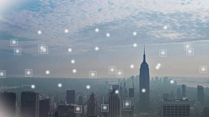 Björk ve Microsoft, Hava Durumuna Uygun Besteler Yapan Yapay Zekâ İçin Bir Araya Geldi